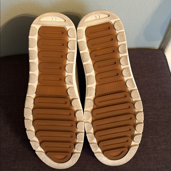 Vionic Brinkley Sneaker Ankle booties - Picture 7 of 9